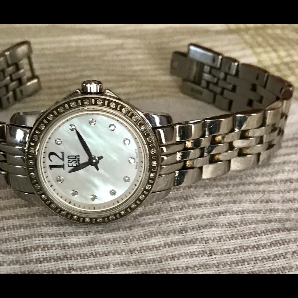 - Esquire Watch with crystals around Dial ve…